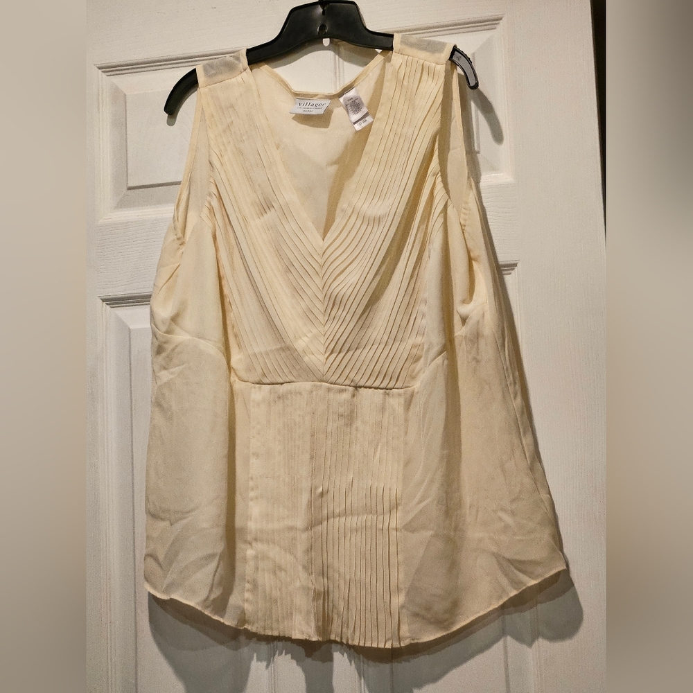 VILLAGER WOMEN'S TOP BY LIZ CLAIBORNE